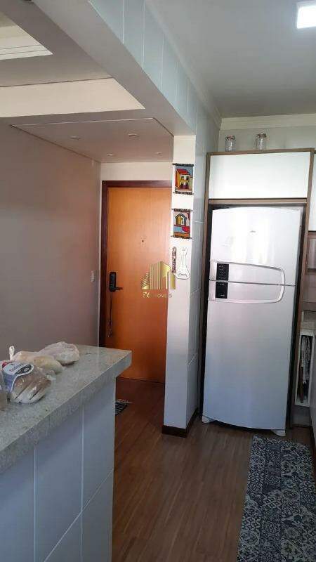 Apartamento à venda com 2 quartos, 68m² - Foto 7