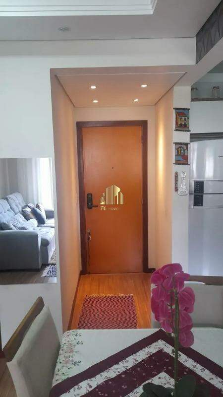 Apartamento à venda com 2 quartos, 68m² - Foto 8