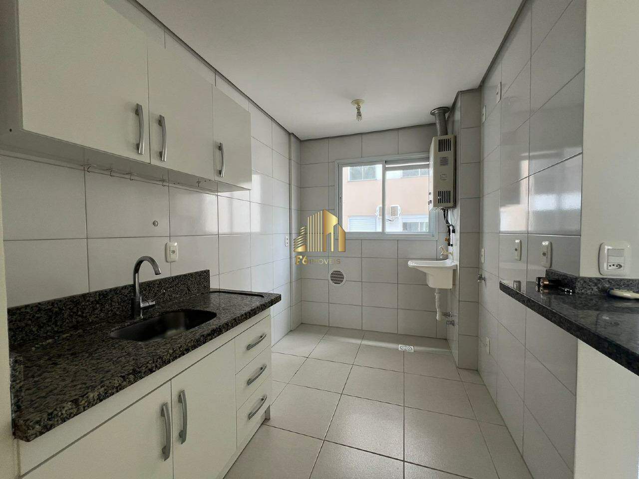 Apartamento à venda com 1 quarto, 48m² - Foto 2