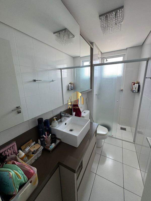 Apartamento à venda com 3 quartos, 111m² - Foto 18