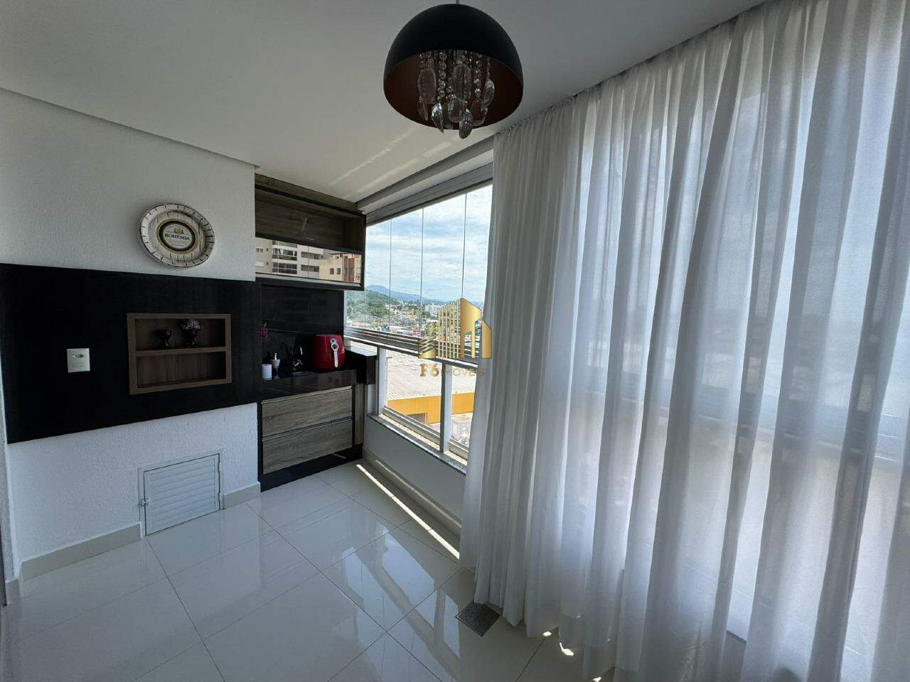 Apartamento à venda com 3 quartos, 111m² - Foto 9