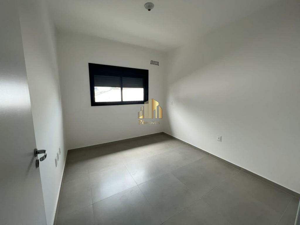 Apartamento à venda com 3 quartos, 85m² - Foto 2