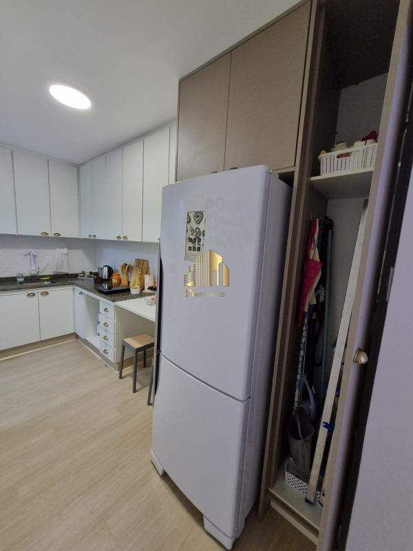 Apartamento à venda com 3 quartos, 54m² - Foto 24