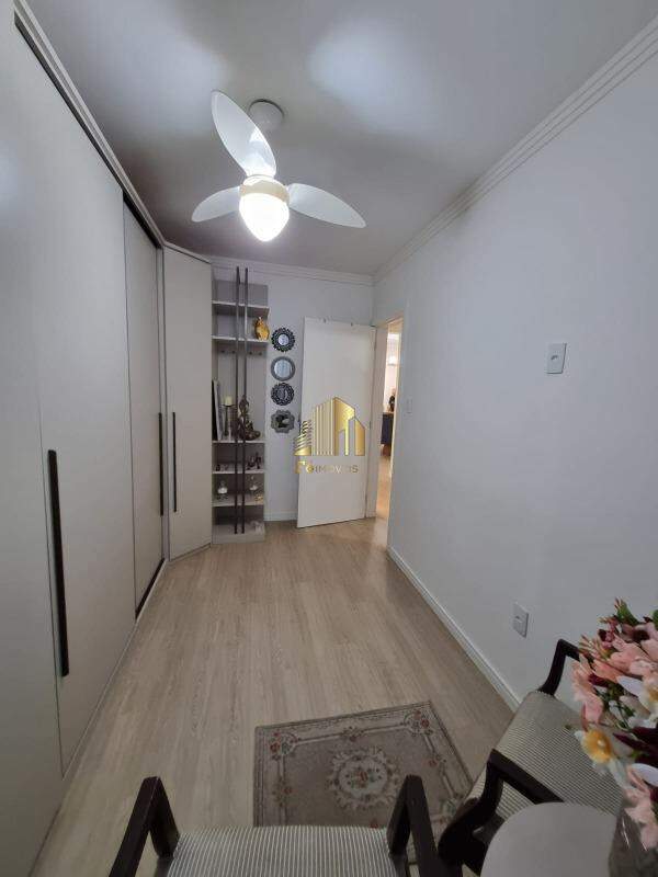 Apartamento à venda com 3 quartos, 54m² - Foto 17