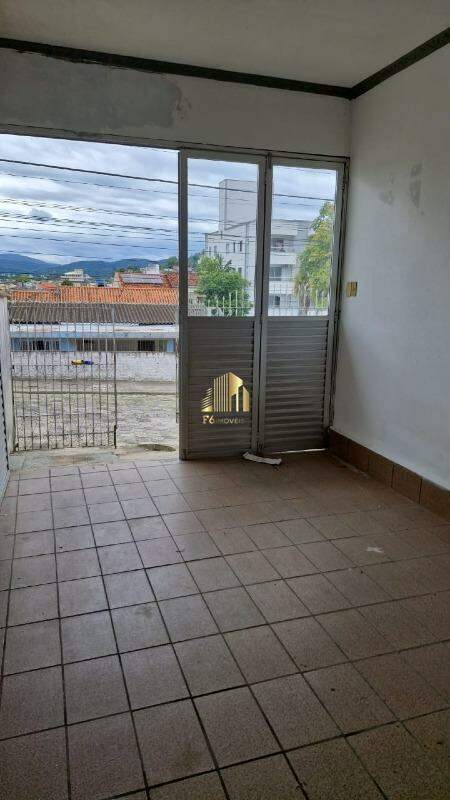 Casa à venda com 3 quartos, 155m² - Foto 8