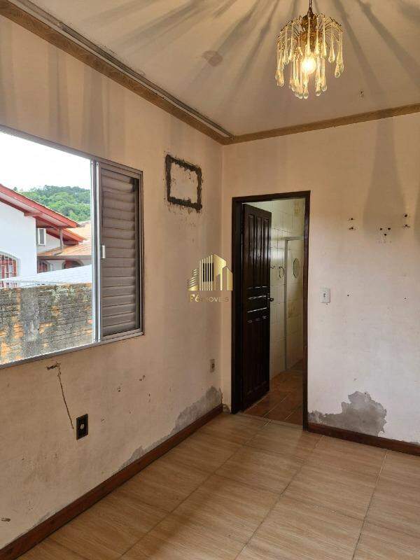 Casa à venda com 3 quartos, 155m² - Foto 17