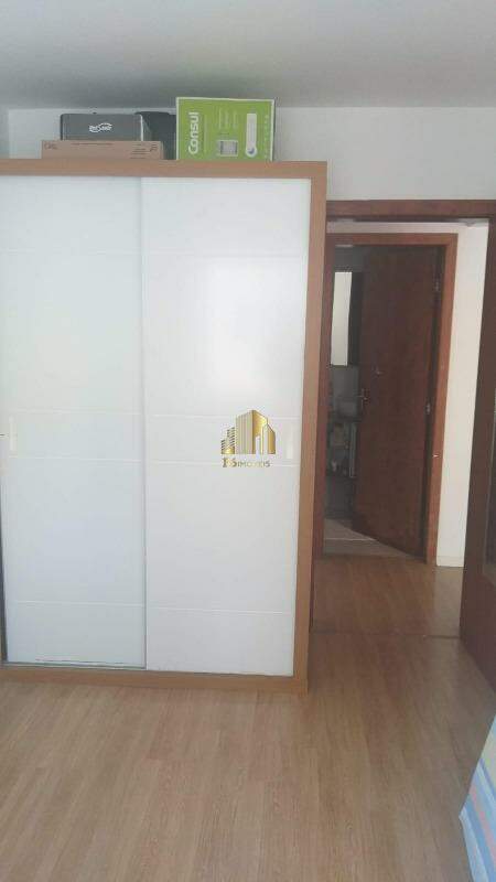 Apartamento à venda com 2 quartos, 57m² - Foto 15