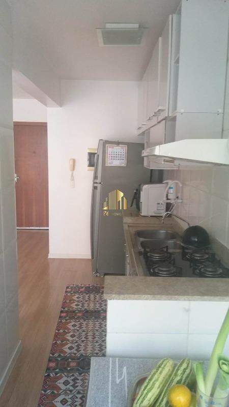 Apartamento à venda com 2 quartos, 57m² - Foto 6