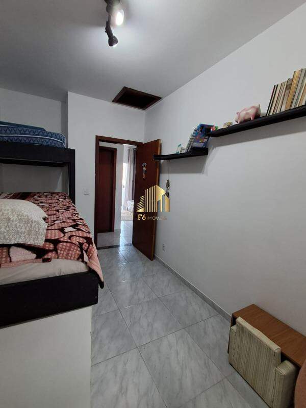 Casa à venda com 2 quartos, 49m² - Foto 7