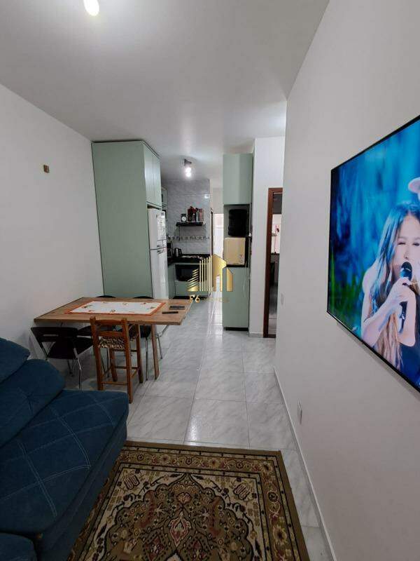 Casa à venda com 2 quartos, 49m² - Foto 6