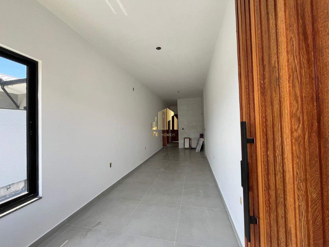 Casa à venda com 2 quartos, 50m² - Foto 4