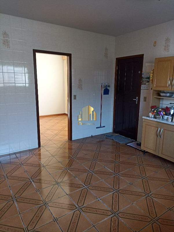 Casa à venda com 4 quartos, 200m² - Foto 20