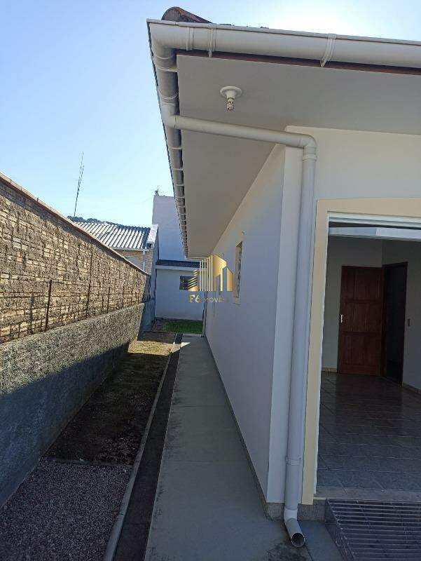 Casa à venda com 4 quartos, 200m² - Foto 7