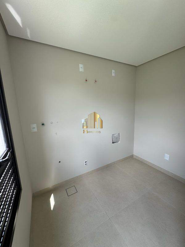Casa à venda com 3 quartos, 150m² - Foto 16