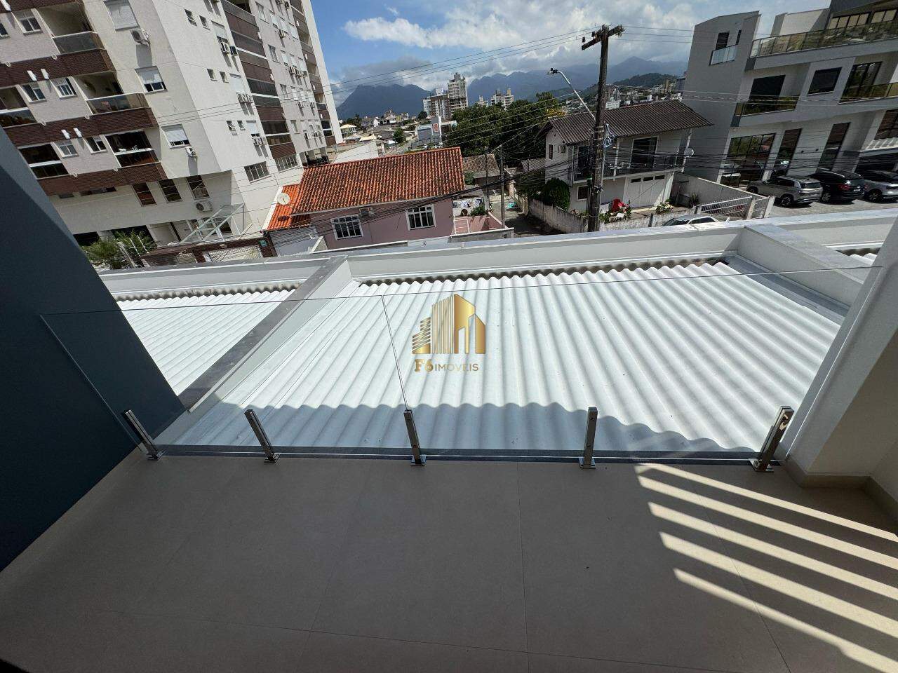 Casa à venda com 3 quartos, 150m² - Foto 14