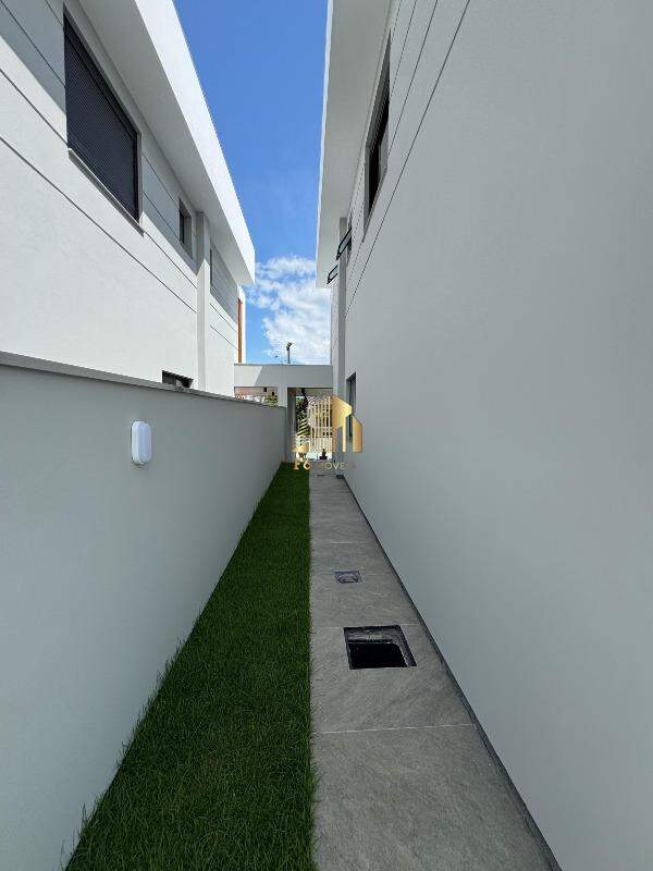 Casa à venda com 3 quartos, 150m² - Foto 17