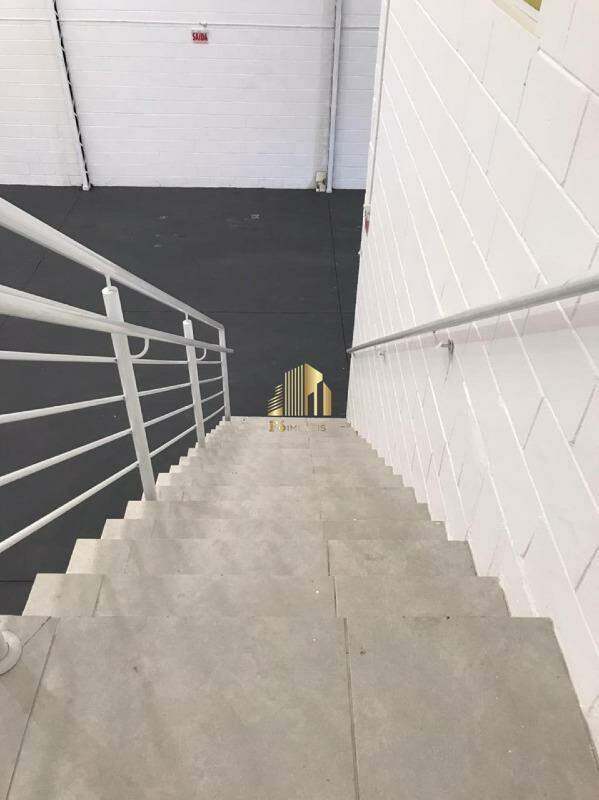 Depósito-Galpão-Armazém para alugar, 420m² - Foto 4