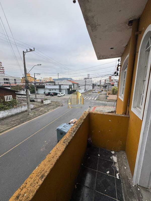 Apartamento à venda com 1 quarto, 45m² - Foto 2