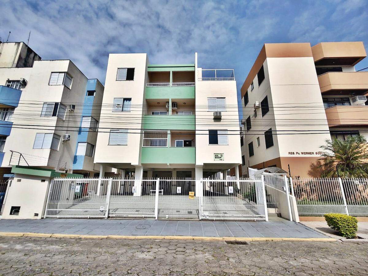 Apartamento à venda com 2 quartos, 78m² - Foto 1