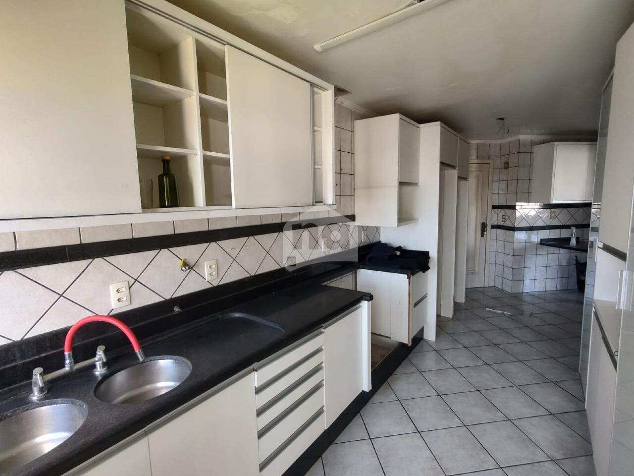 Cobertura à venda com 4 quartos, 310m² - Foto 6