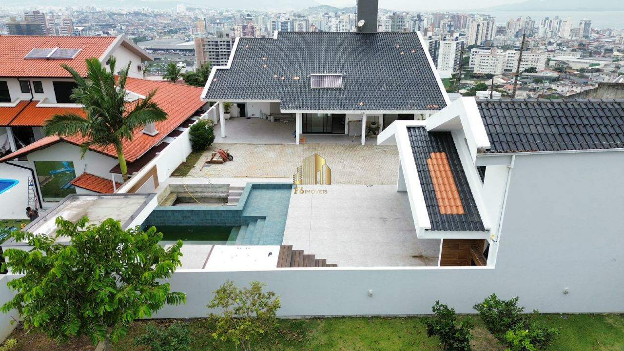 Casa de Condomínio à venda com 4 quartos, 493m² - Foto 5