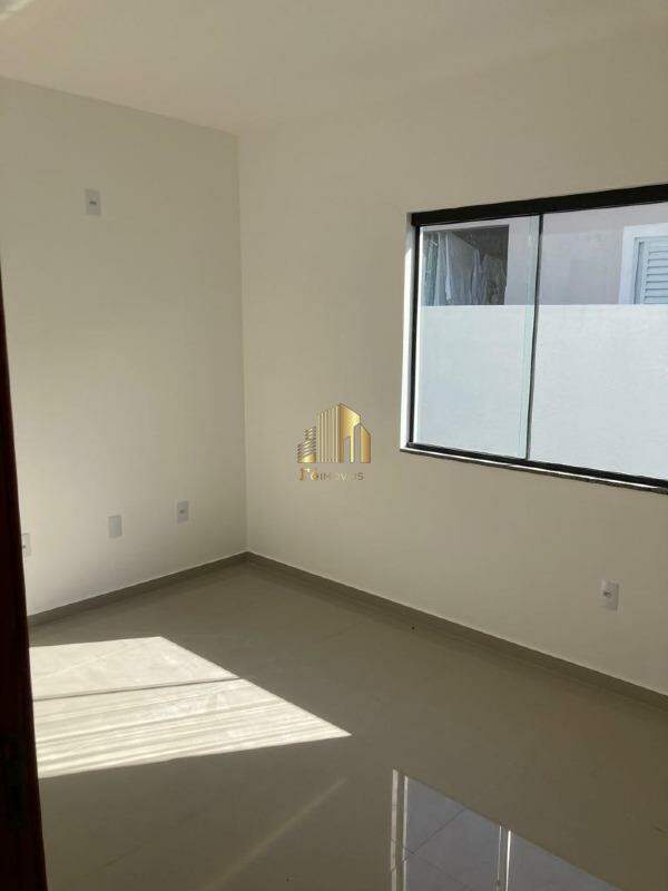 Casa à venda com 3 quartos, 92m² - Foto 9