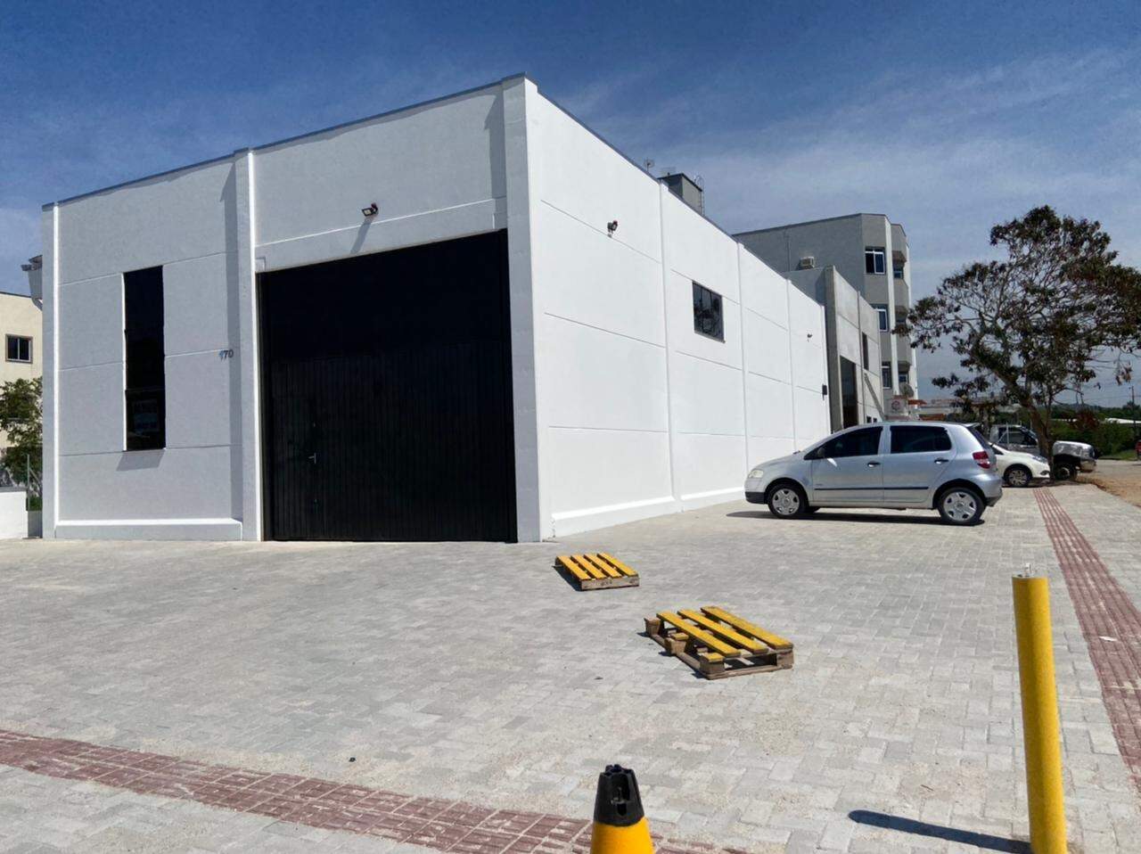 Depósito-Galpão-Armazém para alugar, 200m² - Foto 1