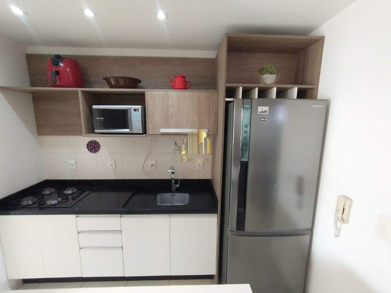 Apartamento à venda com 2 quartos, 58m² - Foto 2