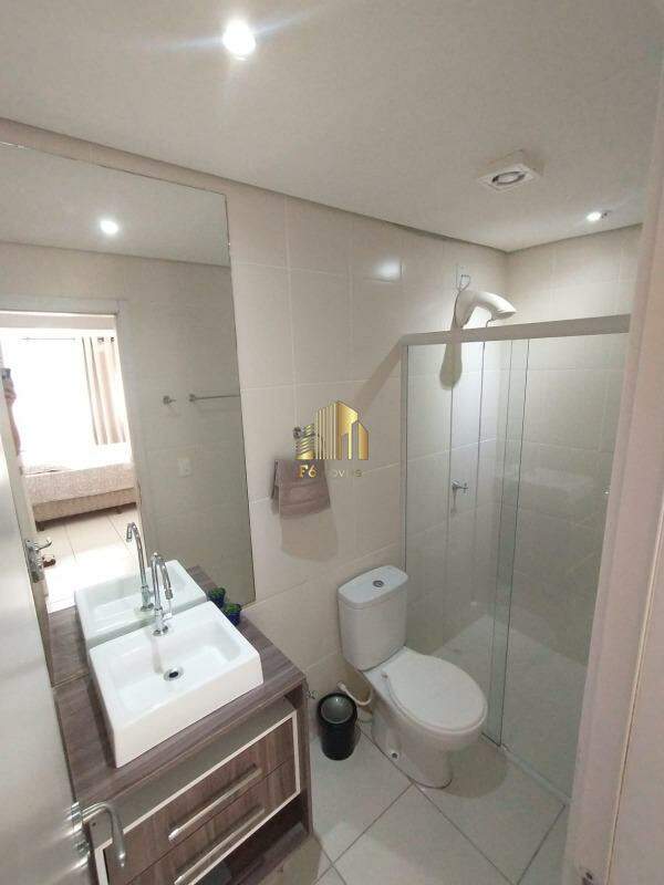 Apartamento à venda com 2 quartos, 58m² - Foto 13