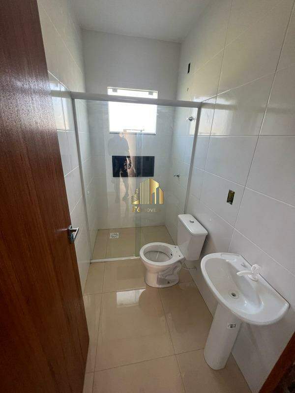 Casa à venda com 2 quartos, 65m² - Foto 5