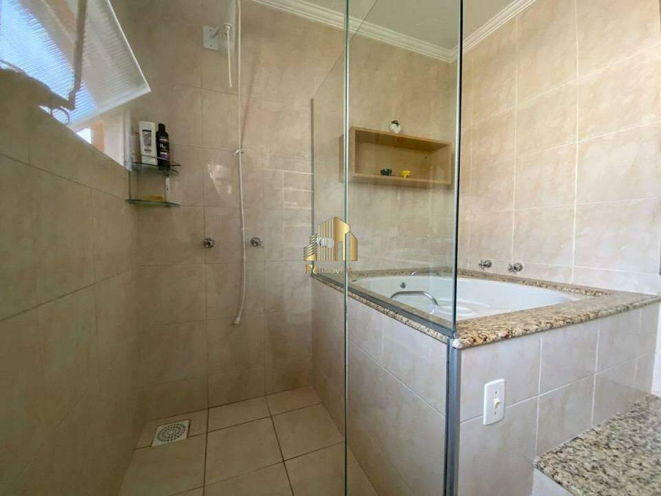 Casa à venda com 3 quartos, 245m² - Foto 18