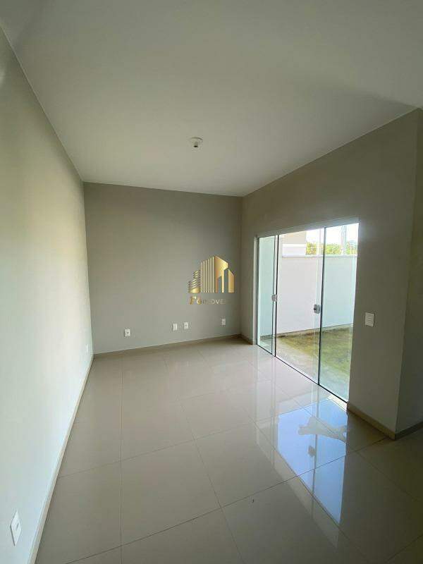 Casa à venda com 2 quartos, 57m² - Foto 11