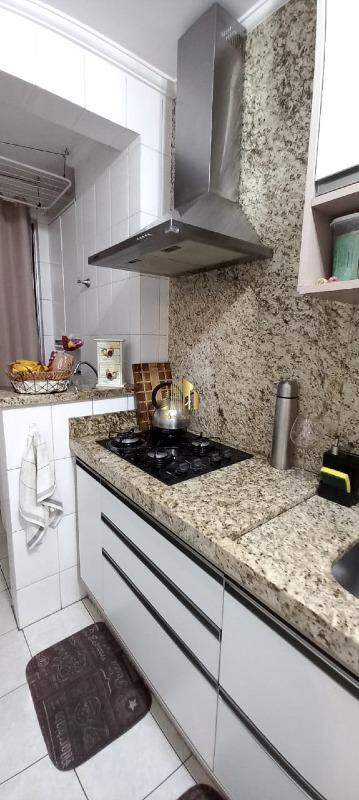 Apartamento à venda com 2 quartos, 63m² - Foto 7