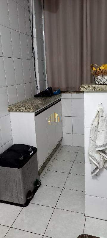 Apartamento à venda com 2 quartos, 63m² - Foto 13