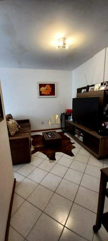 Apartamento à venda com 2 quartos, 63m² - Foto 3