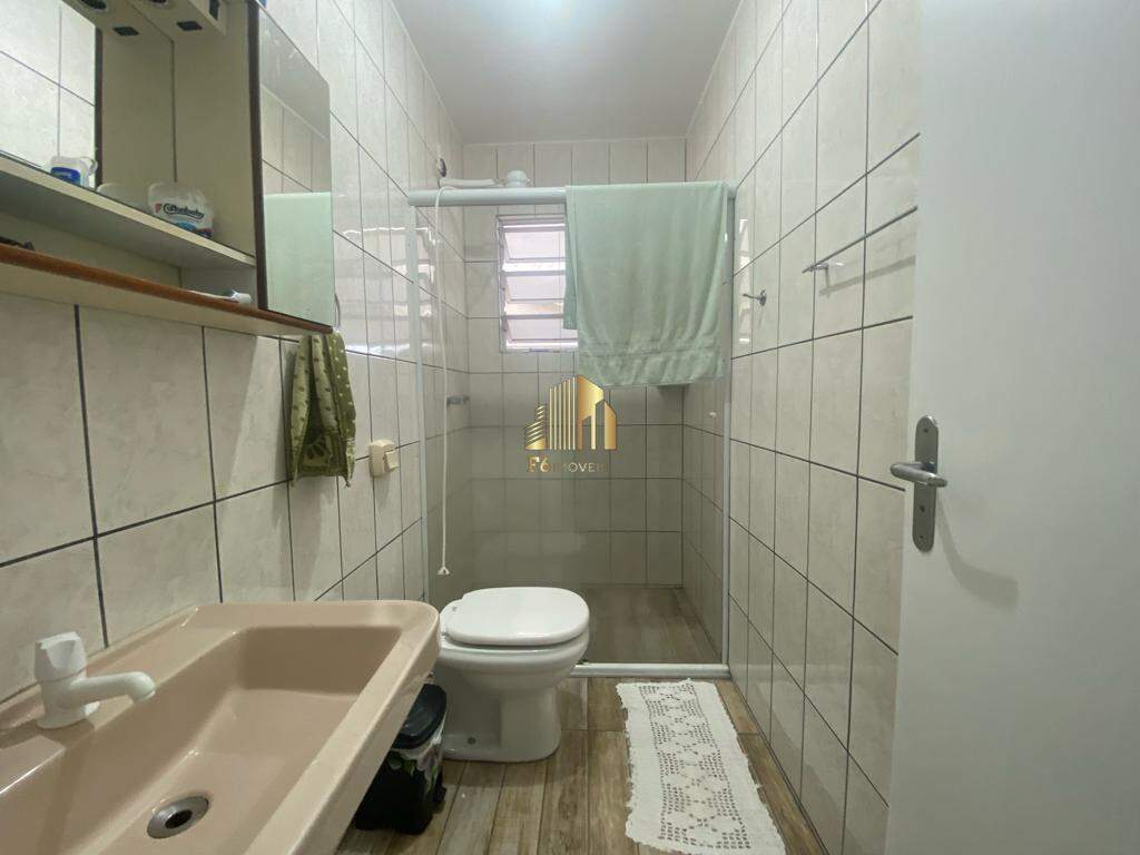 Casa à venda com 3 quartos, 245m² - Foto 11