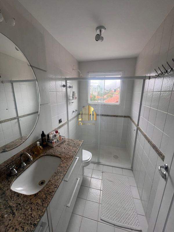 Casa à venda com 3 quartos, 300m² - Foto 29