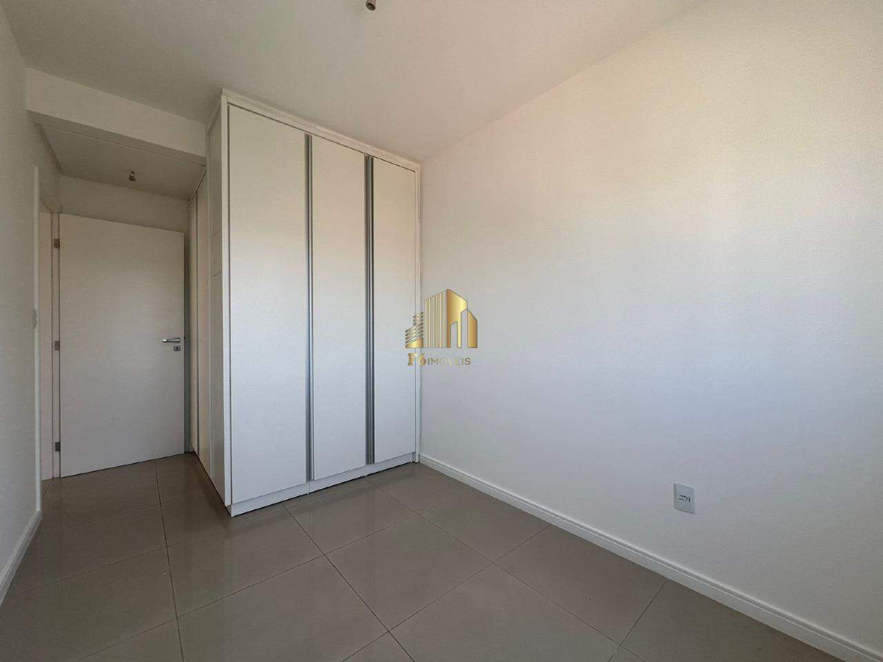 Apartamento à venda com 3 quartos, 83m² - Foto 18