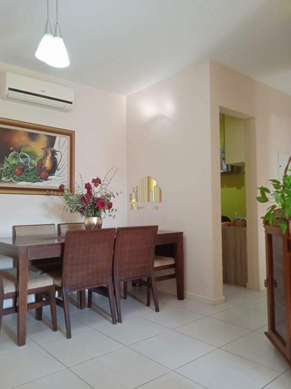 Apartamento à venda com 3 quartos, 99m² - Foto 2