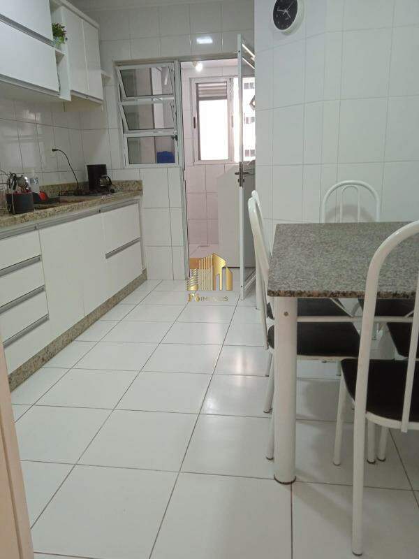 Apartamento à venda com 3 quartos, 99m² - Foto 4