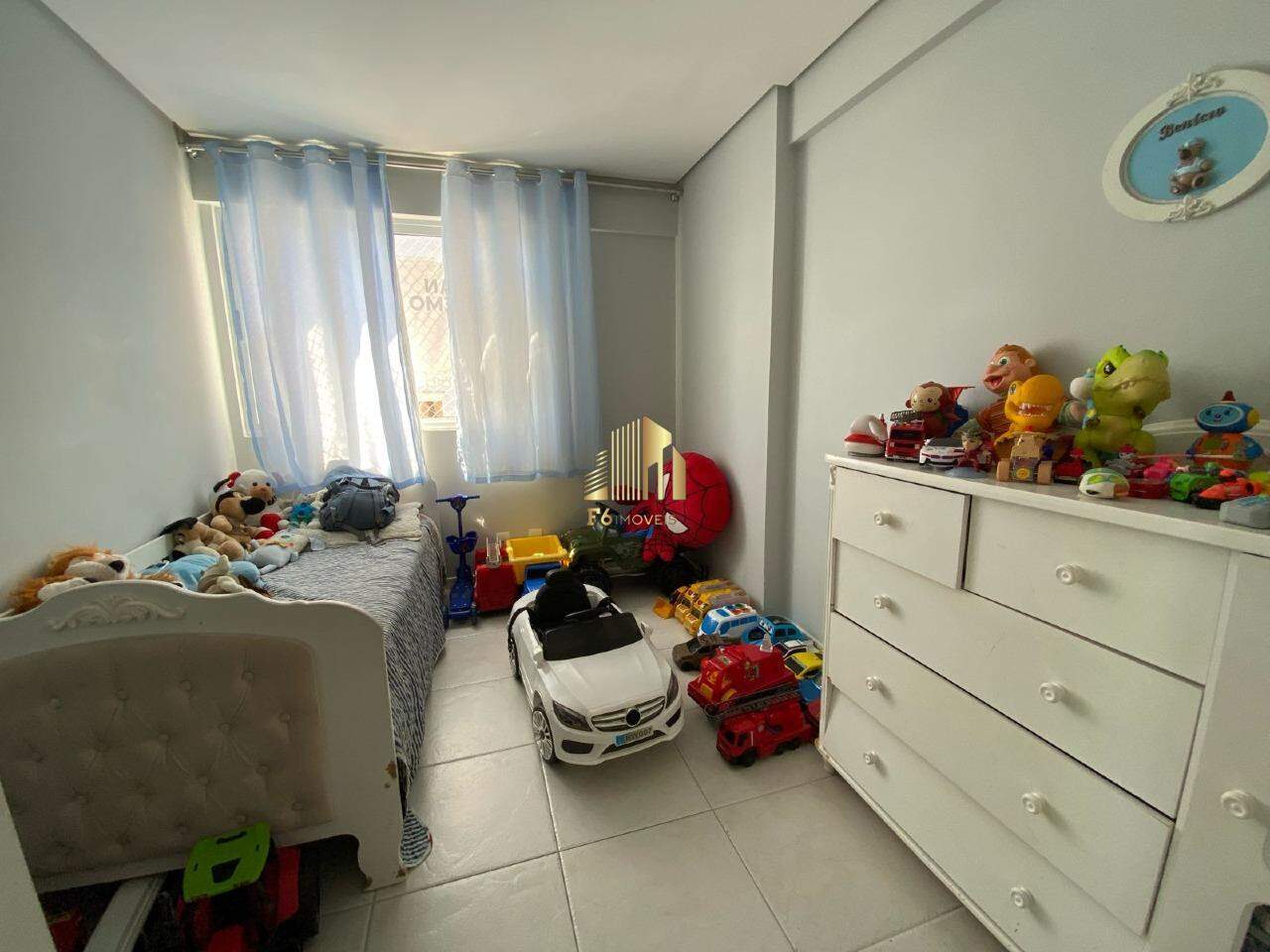 Apartamento à venda com 3 quartos, 87m² - Foto 11