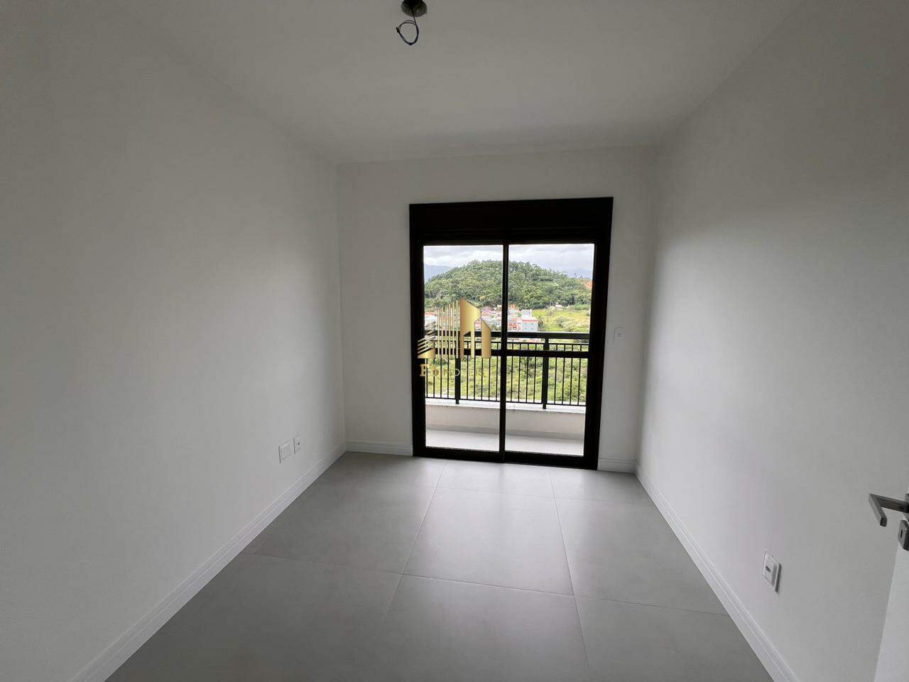 Apartamento à venda com 3 quartos, 118m² - Foto 21