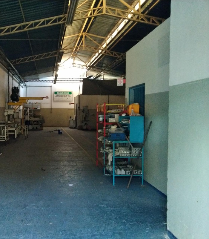 Galpão à venda no Jardim Santana: 