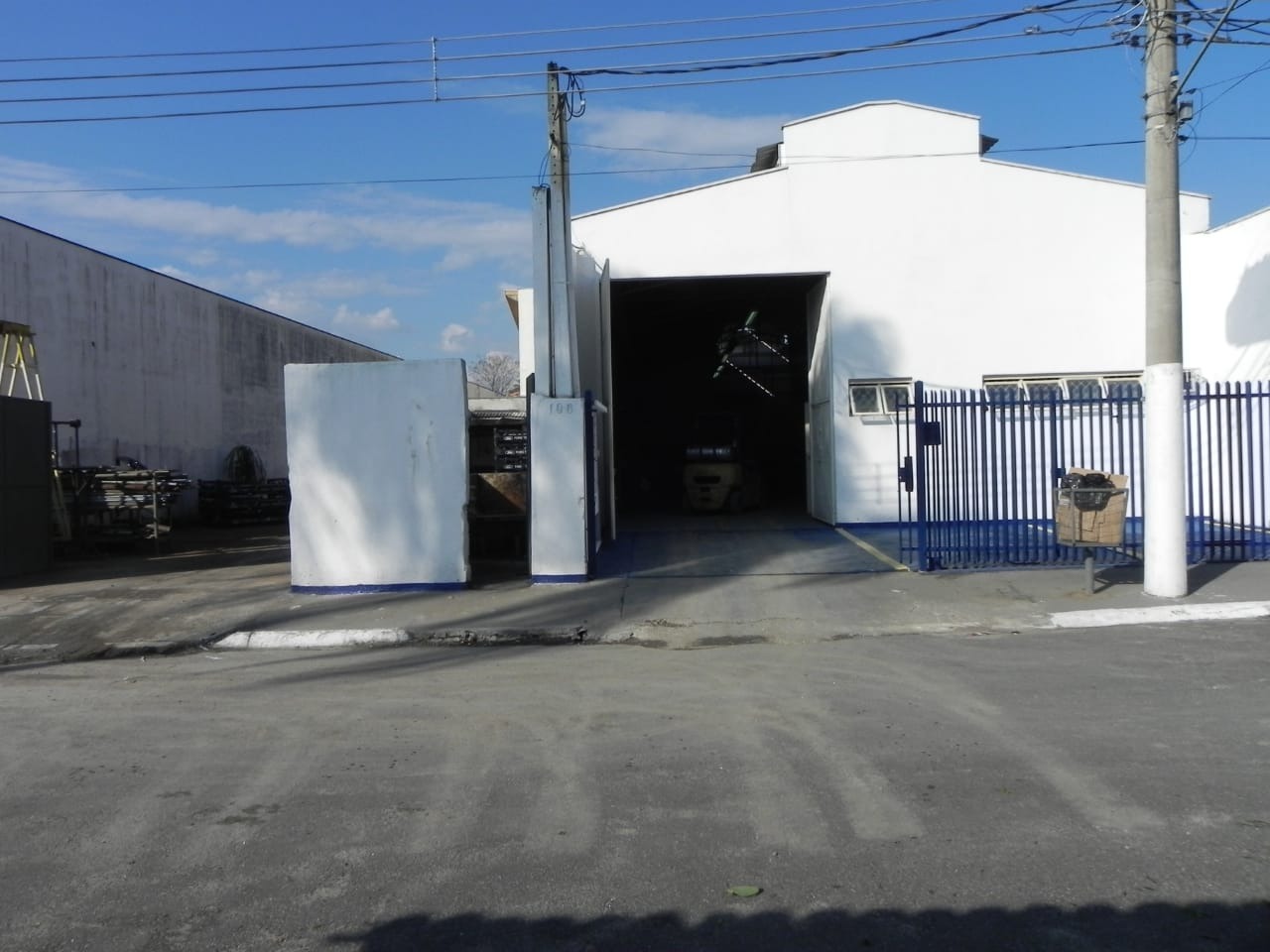 Galpão à venda no Jardim Santana: 