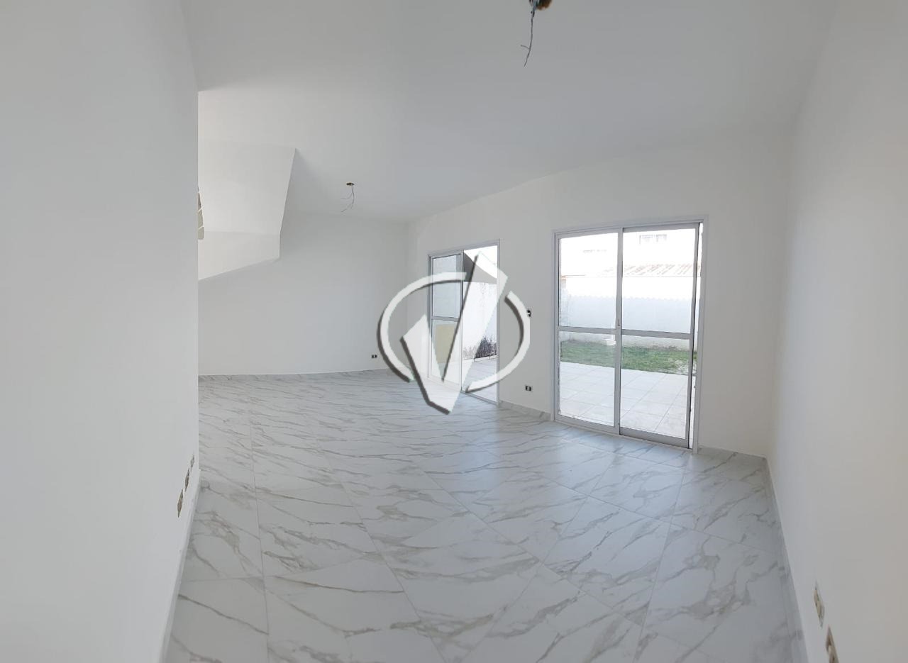 Casa em condomínio à venda no Loteamento Industrial Água Preta: 