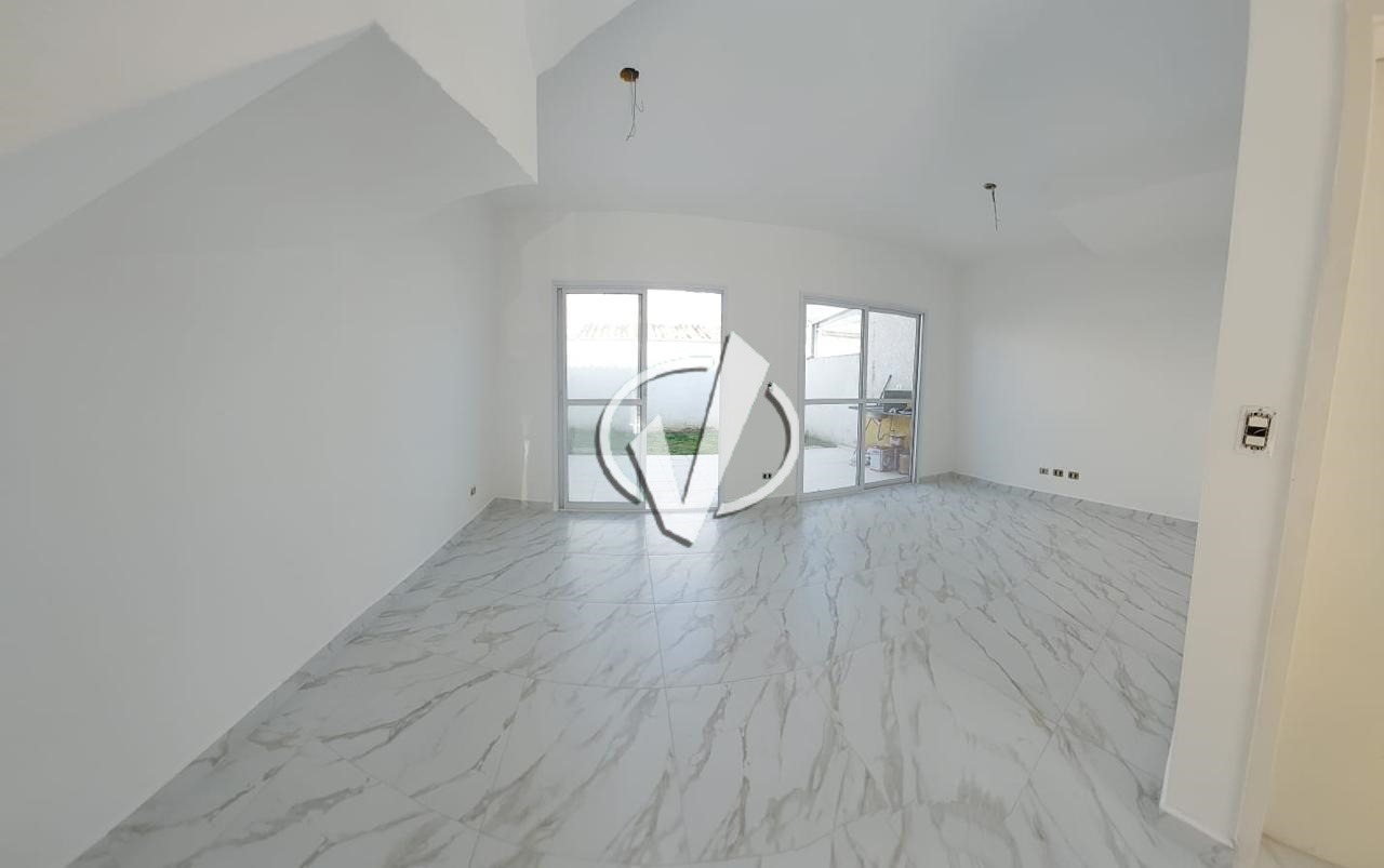 Casa em condomínio à venda no Loteamento Industrial Água Preta: 