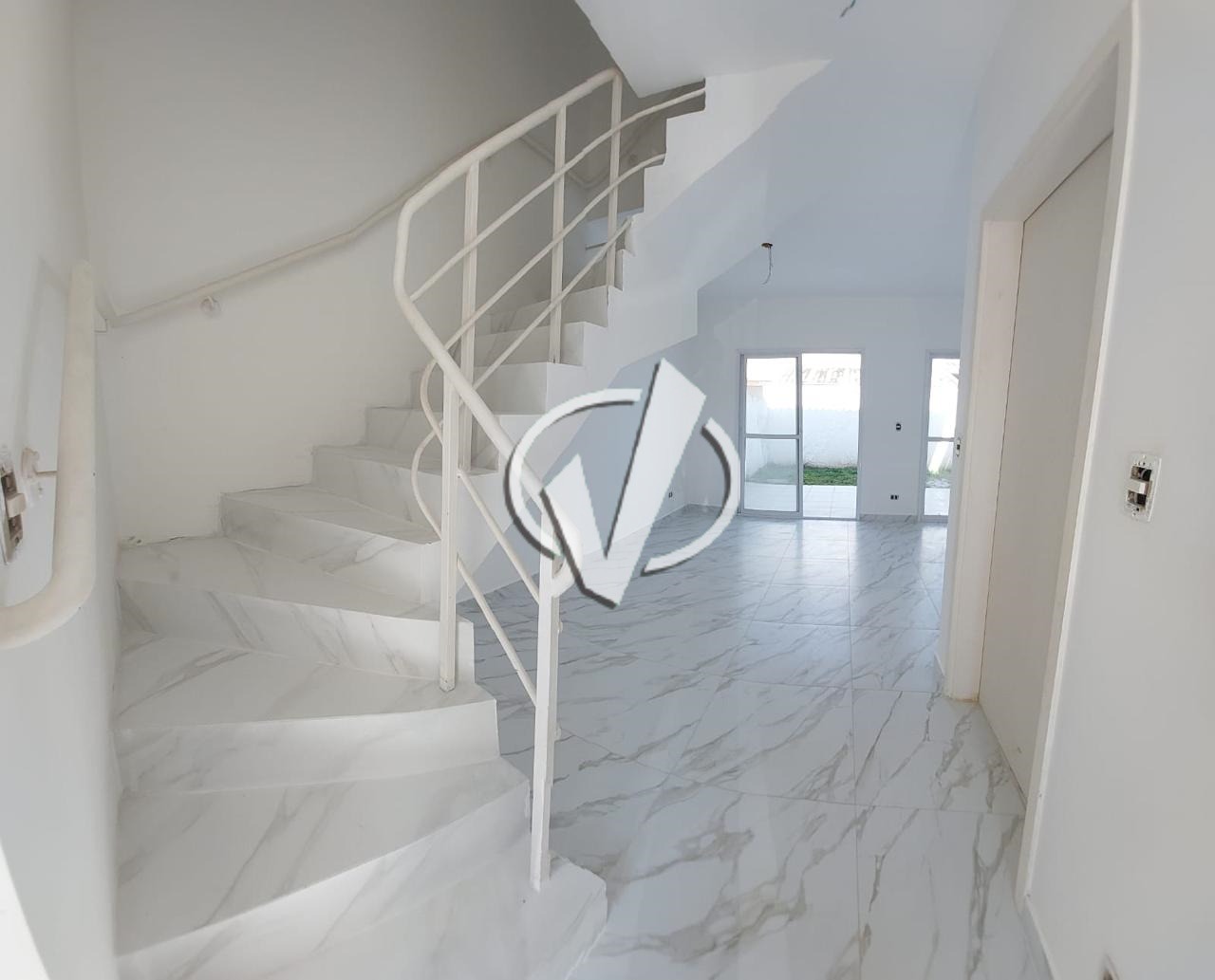 Casa em condomínio à venda no Loteamento Industrial Água Preta: 