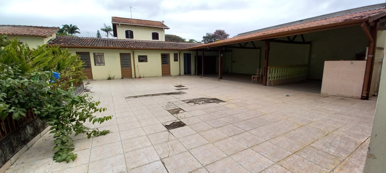 Casa à venda no Centro: 