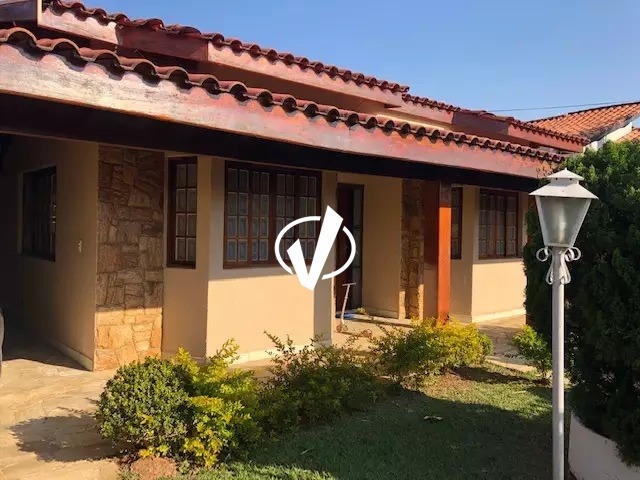 Casa à venda no Jardim Residencial Doutor Lessa: 