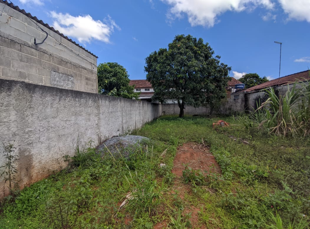 Lote à venda no Conjunto Residencial Araretama: 